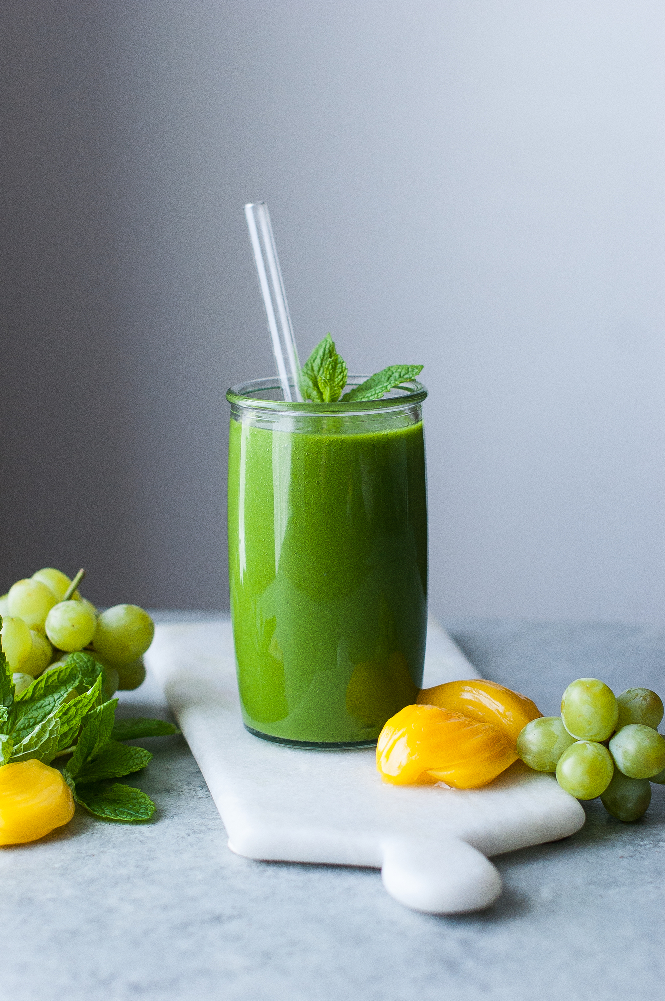 Jackfruit and Mint Green Smoothie